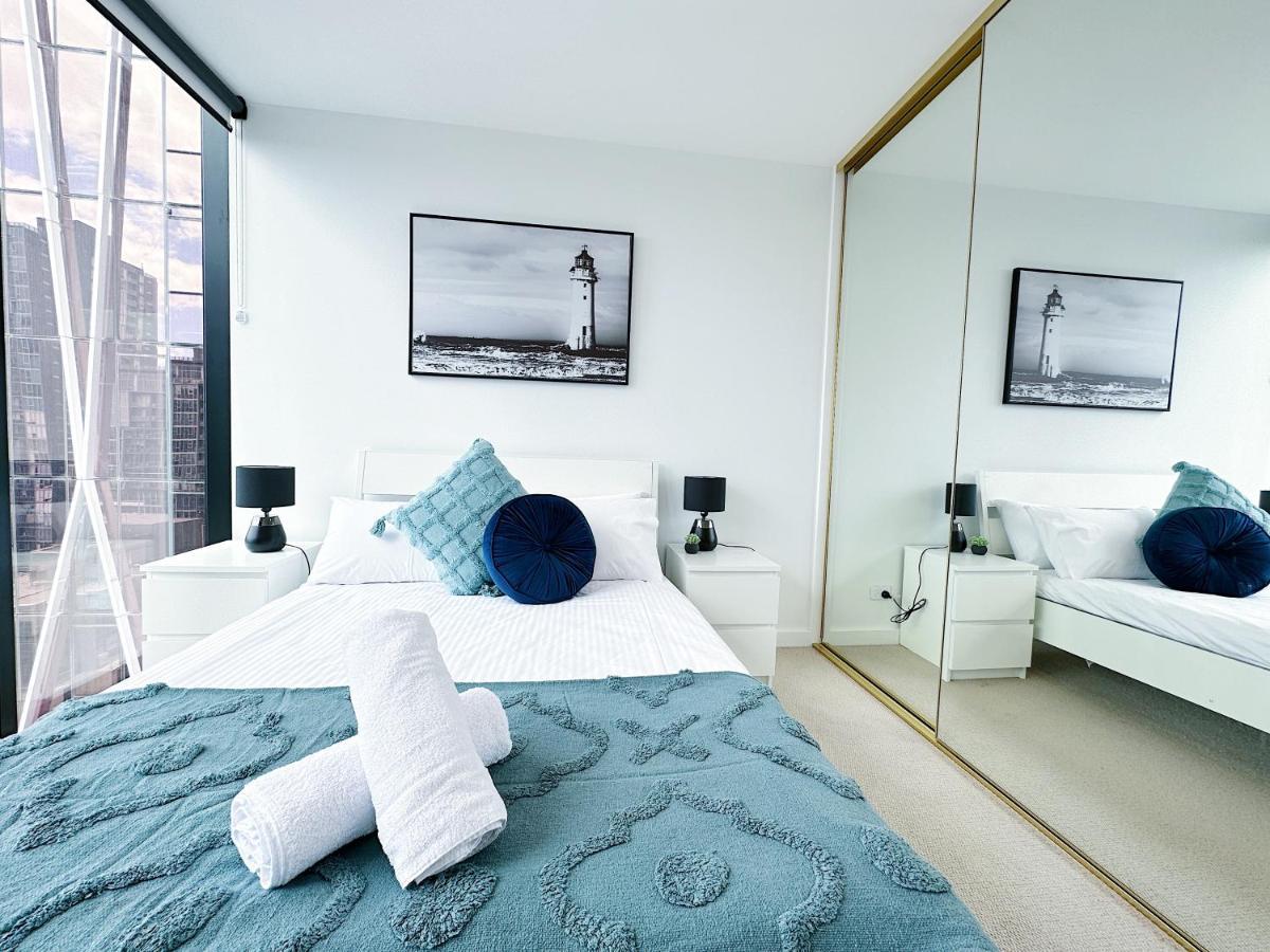 Beautiful Skyview Cbd Highrise 3Beds With Carpark Available Lejlighed Melbourne Eksteriør billede