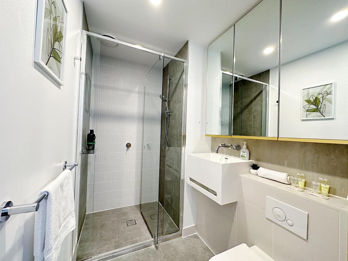 Beautiful Skyview Cbd Highrise 3Beds With Carpark Available Lejlighed Melbourne Eksteriør billede