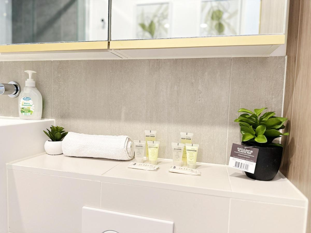 Beautiful Skyview Cbd Highrise 3Beds With Carpark Available Lejlighed Melbourne Eksteriør billede