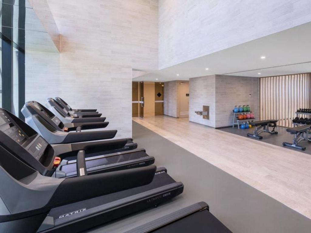 Beautiful Skyview Cbd Highrise 3Beds With Carpark Available Lejlighed Melbourne Eksteriør billede